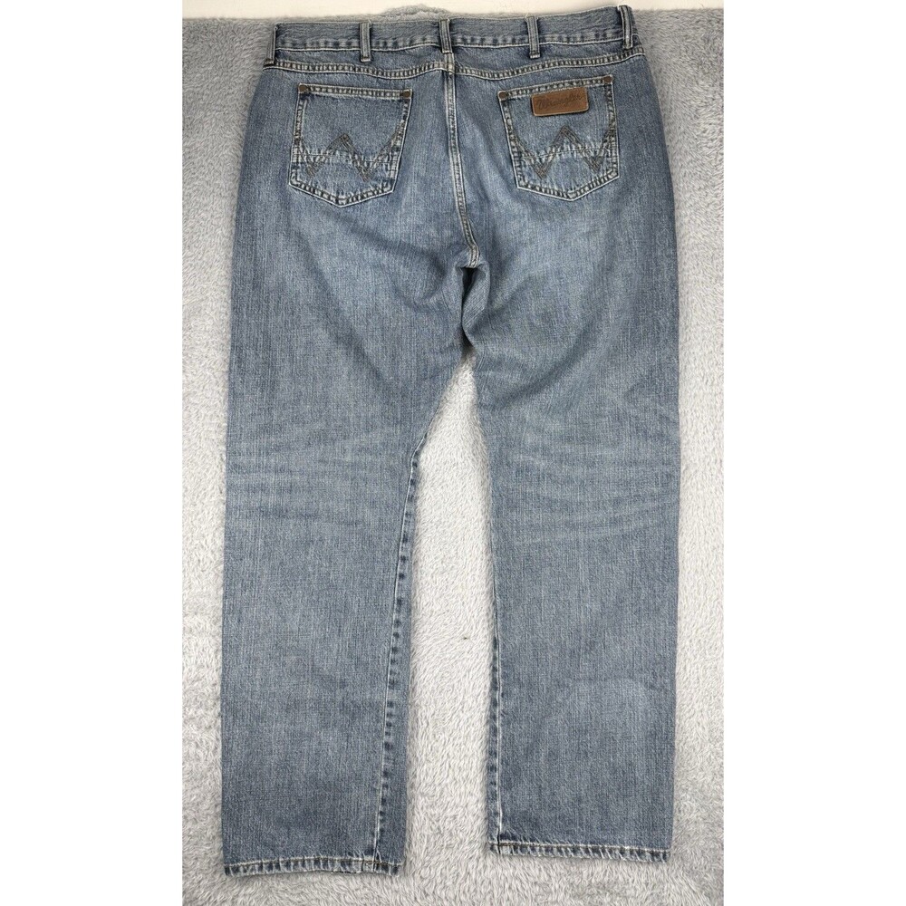 Wrangler Retro Slim Straight Jeans Mens 38x32 Blue Medium Wash Western Denim